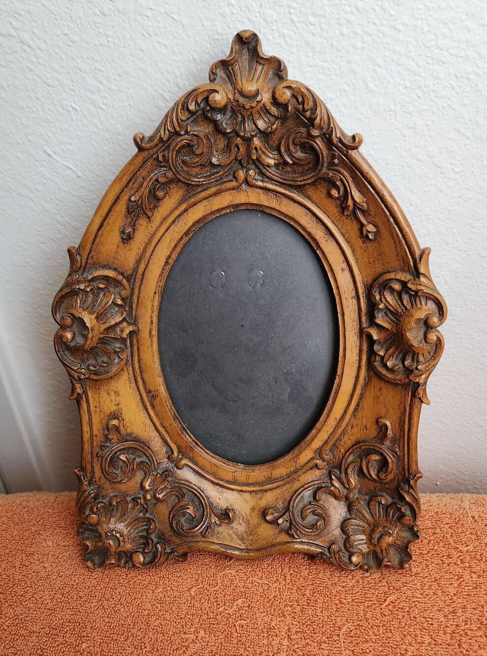 Ornate Decorative Oval Photo Frame - Unbranded